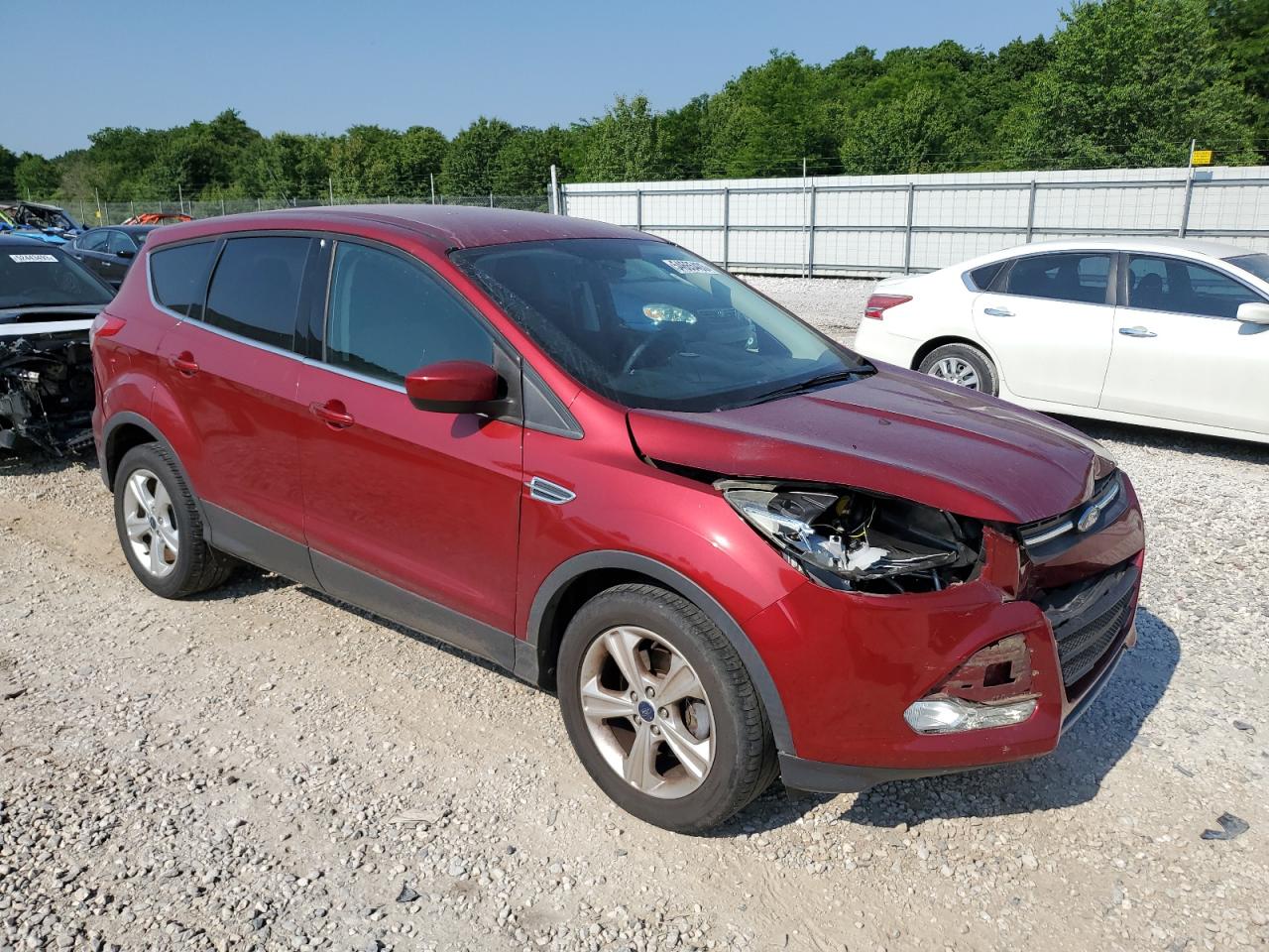 Photo 3 VIN: 1FMCU0GX9FUB93749 - FORD ESCAPE 