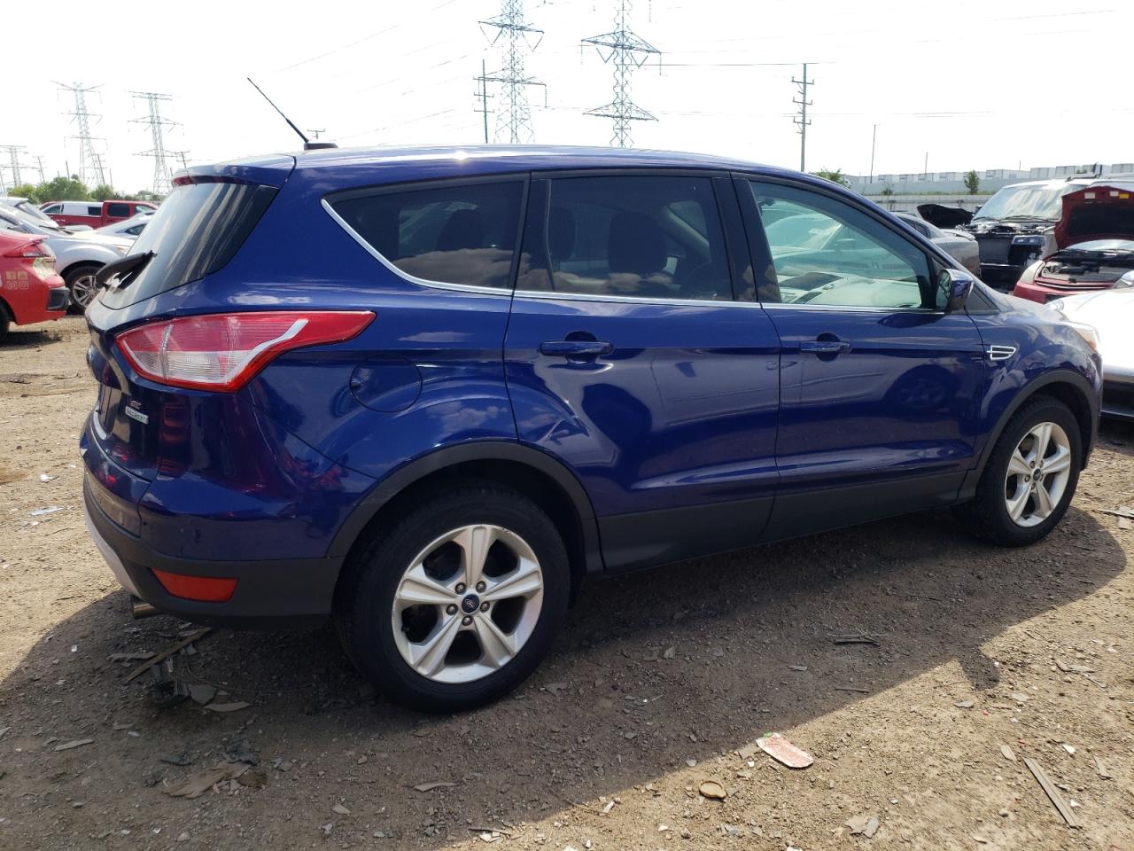 Photo 2 VIN: 1FMCU0GXXDUA08055 - FORD ESCAPE 