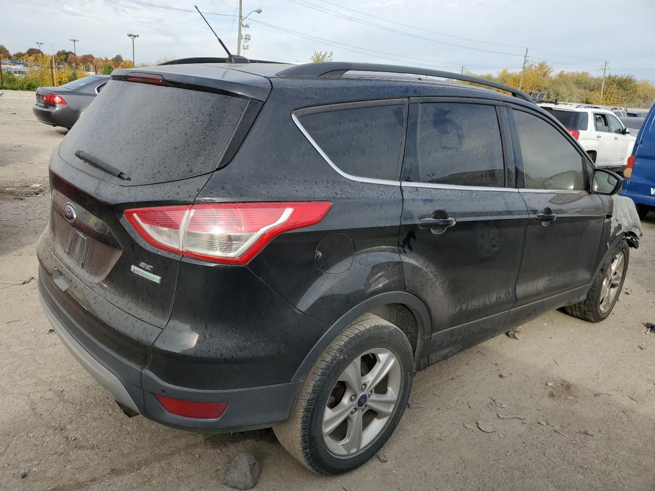 Photo 2 VIN: 1FMCU0GXXEUA28713 - FORD ESCAPE 