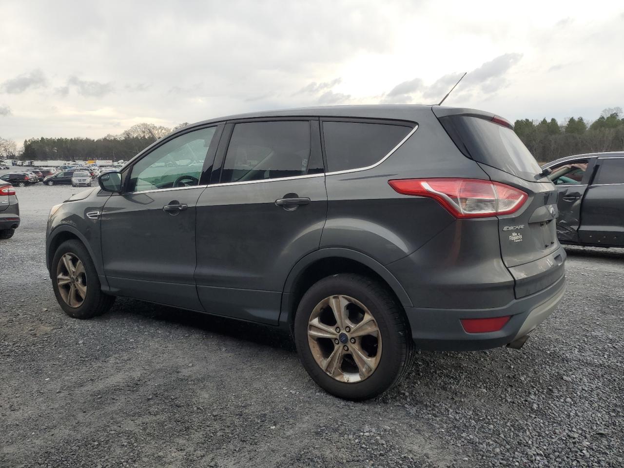 Photo 1 VIN: 1FMCU0GXXGUC35640 - FORD ESCAPE 