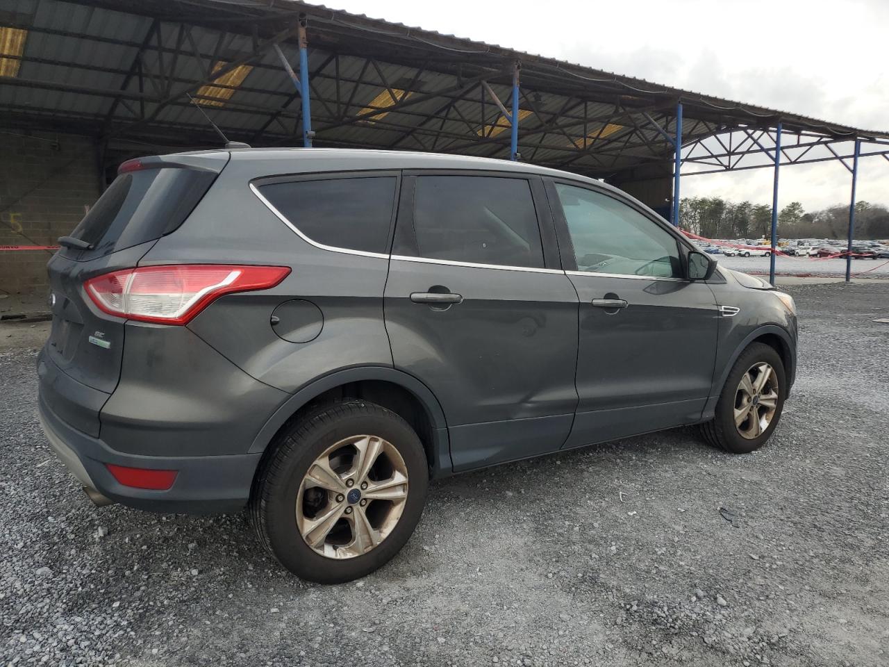 Photo 2 VIN: 1FMCU0GXXGUC35640 - FORD ESCAPE 