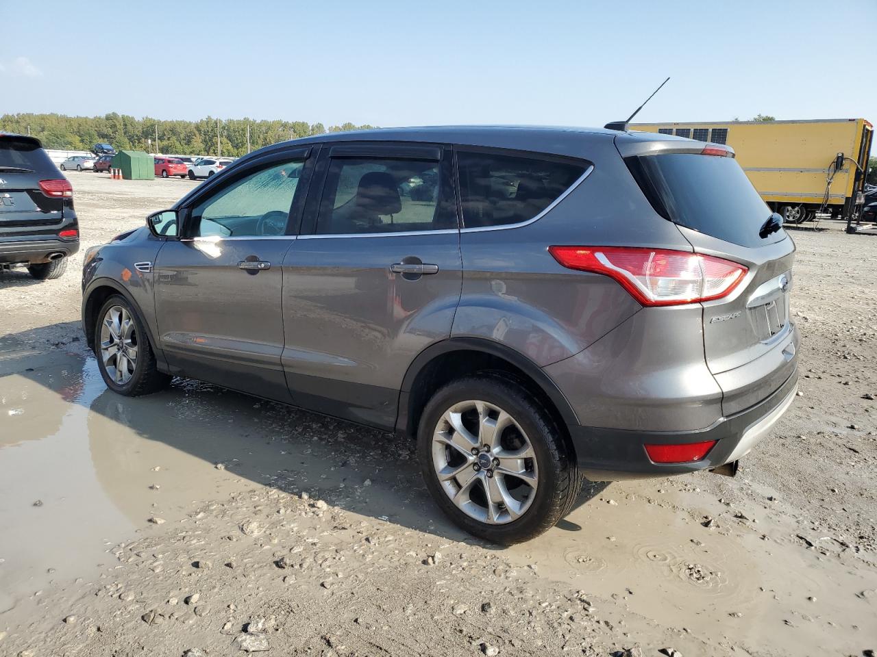 Photo 1 VIN: 1FMCU0H95DUA09906 - FORD ESCAPE 