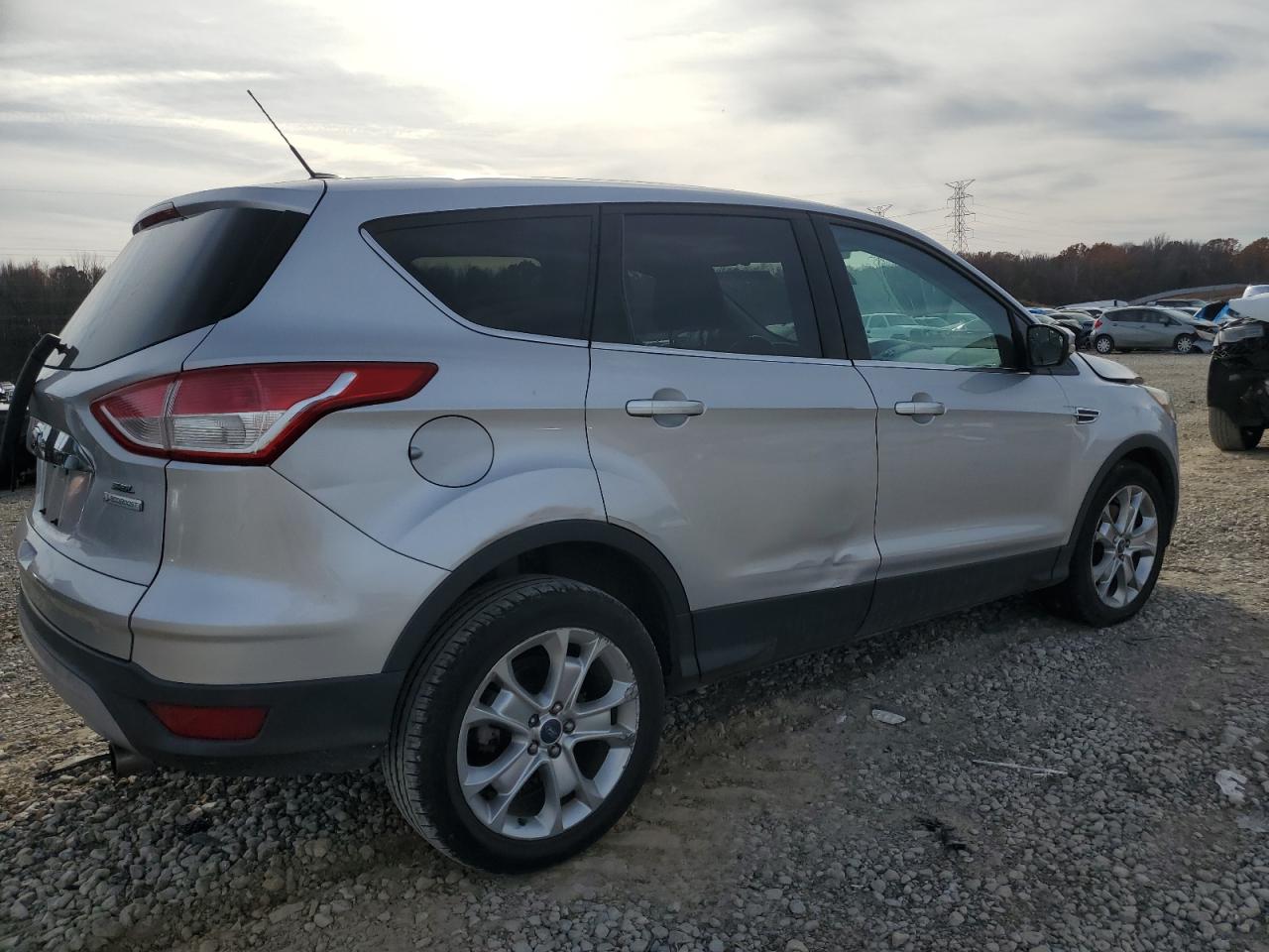 Photo 2 VIN: 1FMCU0H98DUC94553 - FORD ESCAPE 