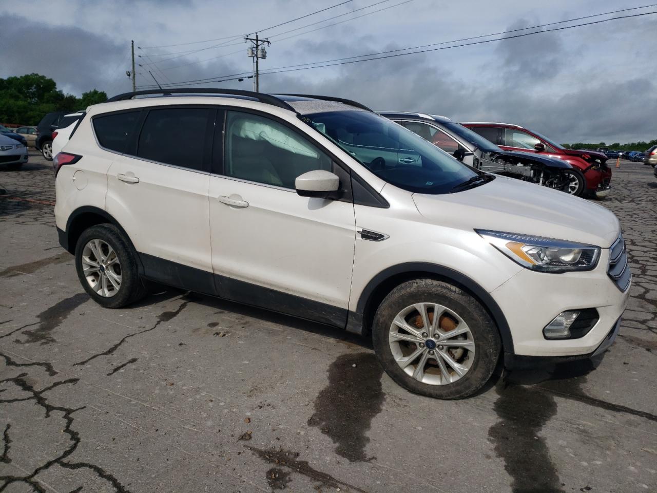 Photo 3 VIN: 1FMCU0HD1JUB79258 - FORD ESCAPE 