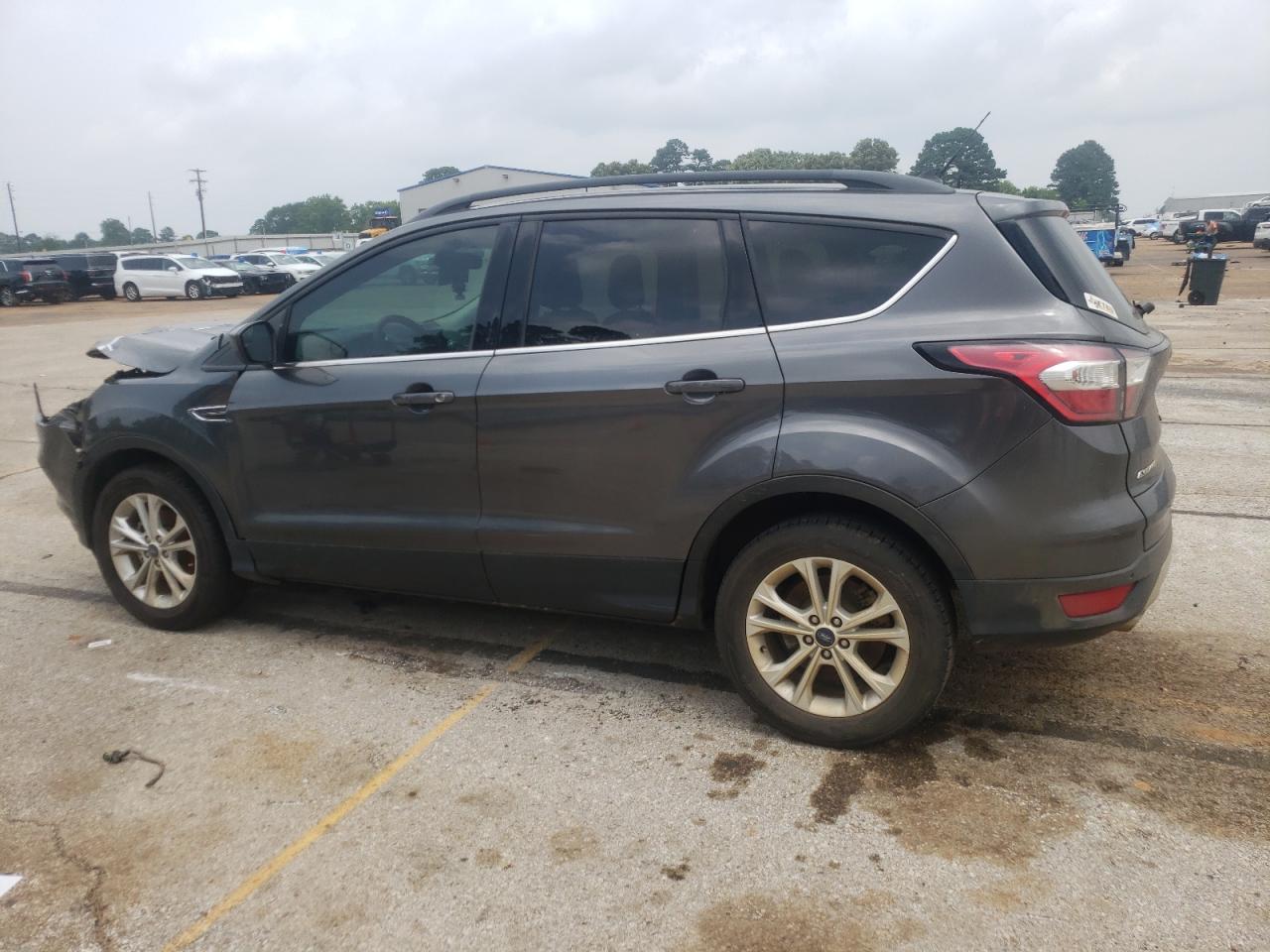 Photo 1 VIN: 1FMCU0HD1JUC47963 - FORD ESCAPE 