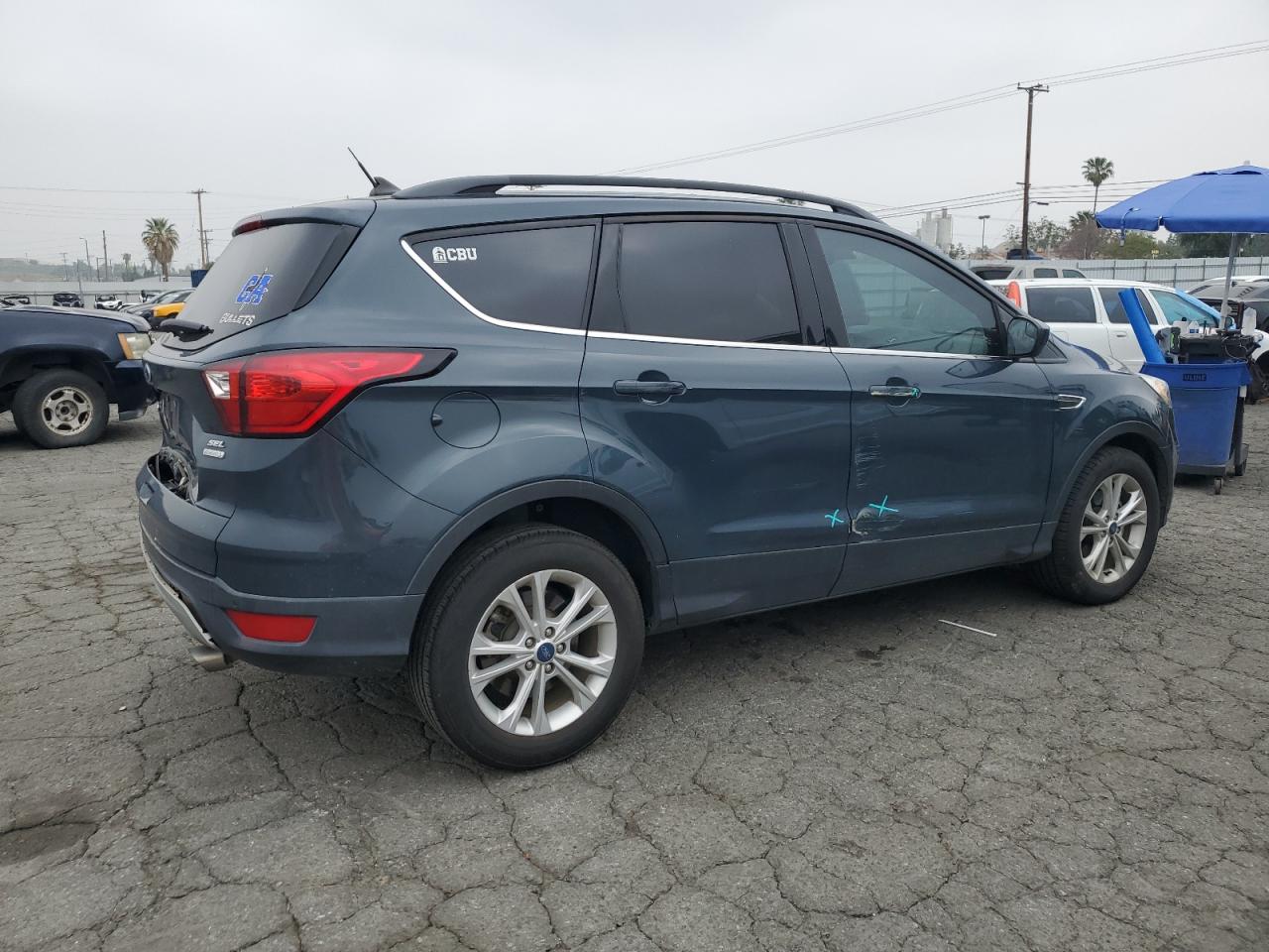 Photo 2 VIN: 1FMCU0HD1KUA25506 - FORD ESCAPE 