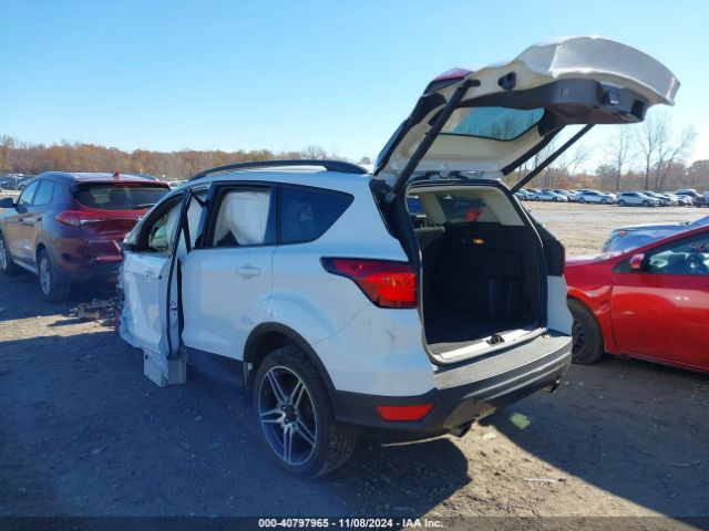 Photo 2 VIN: 1FMCU0HD1KUB62039 - FORD ESCAPE 