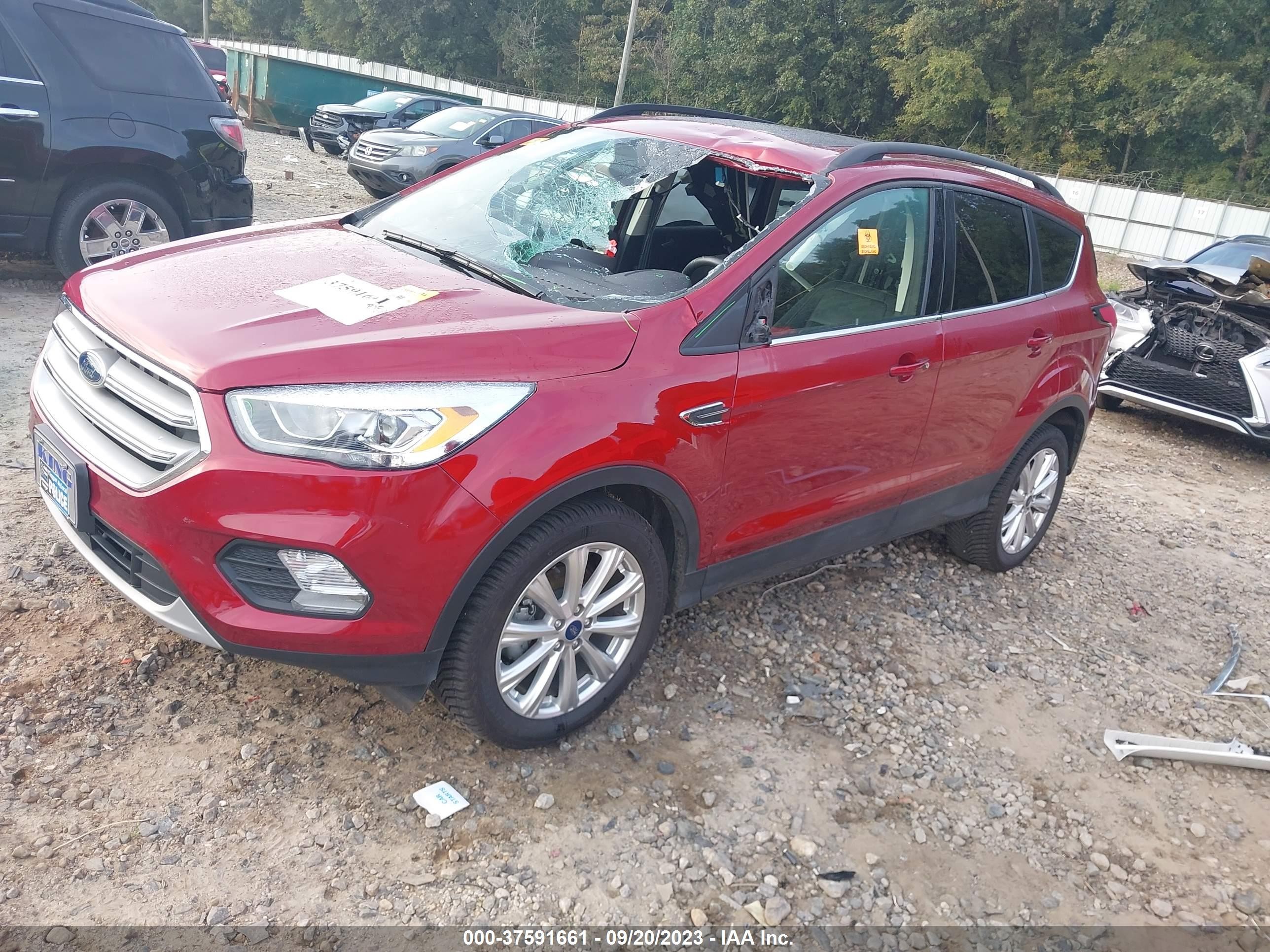 Photo 1 VIN: 1FMCU0HD2KUA74505 - FORD ESCAPE 