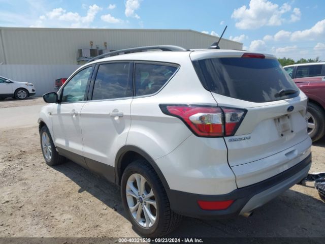 Photo 2 VIN: 1FMCU0HD3JUA71336 - FORD ESCAPE 