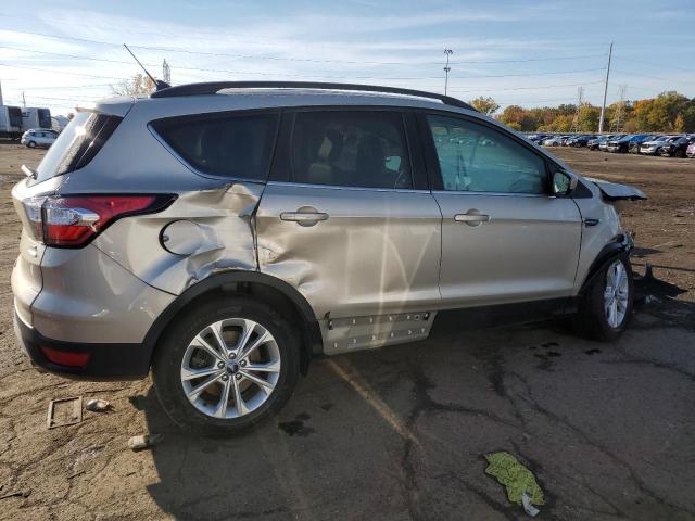 Photo 2 VIN: 1FMCU0HD3JUD02641 - FORD ESCAPE 