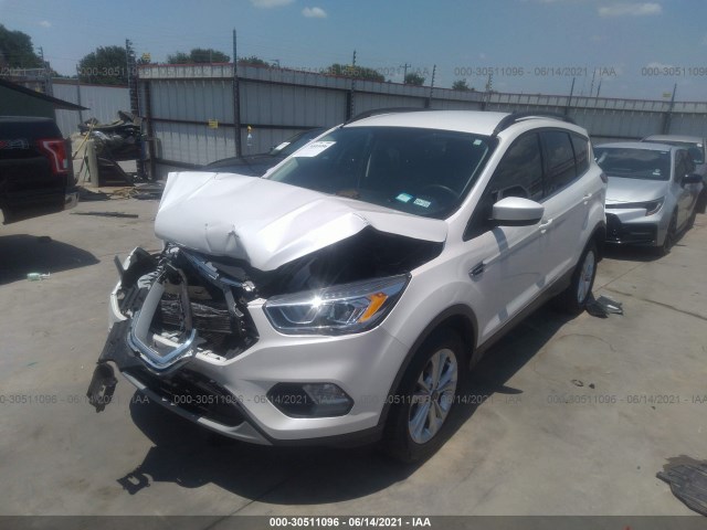 Photo 1 VIN: 1FMCU0HD4JUB60557 - FORD ESCAPE 