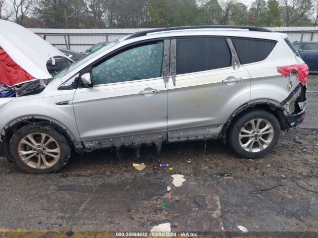 Photo 5 VIN: 1FMCU0HD4KUB84441 - FORD ESCAPE 