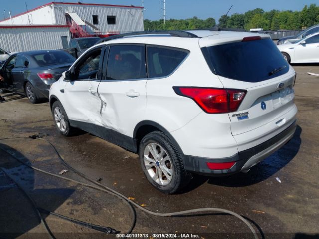 Photo 2 VIN: 1FMCU0HD4KUB95651 - FORD ESCAPE 