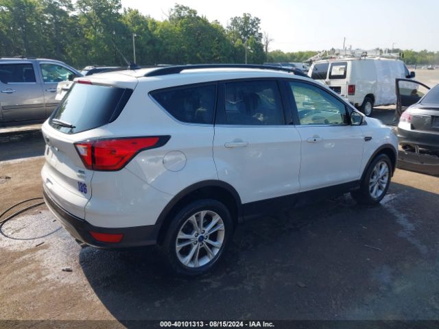 Photo 3 VIN: 1FMCU0HD4KUB95651 - FORD ESCAPE 