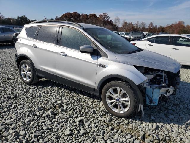 Photo 3 VIN: 1FMCU0HD6JUA79009 - FORD ESCAPE 