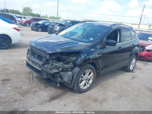 Photo 1 VIN: 1FMCU0HD8JUA63555 - FORD ESCAPE 