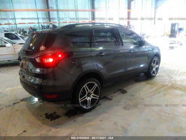 Photo 3 VIN: 1FMCU0HD8KUB45710 - FORD ESCAPE 