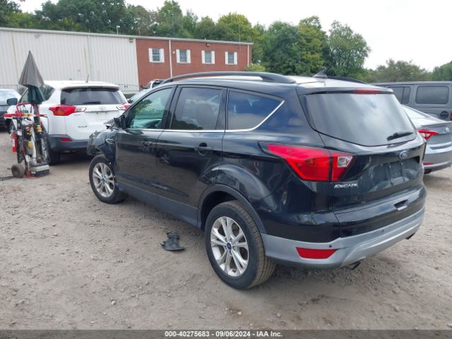 Photo 2 VIN: 1FMCU0HD8KUC30675 - FORD ESCAPE 