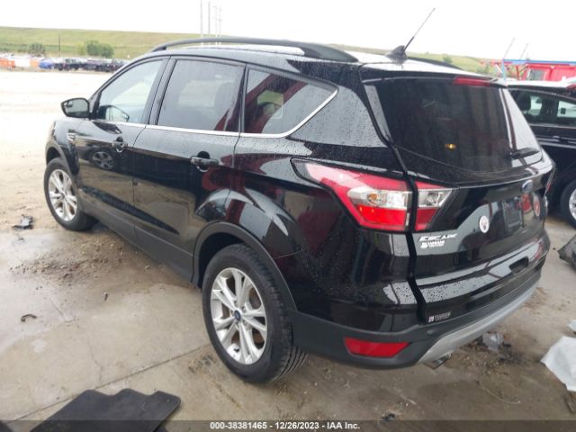 Photo 2 VIN: 1FMCU0HD9JUD15023 - FORD ESCAPE 