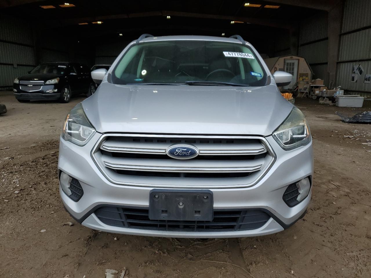 Photo 4 VIN: 1FMCU0HDXJUA83953 - FORD ESCAPE 