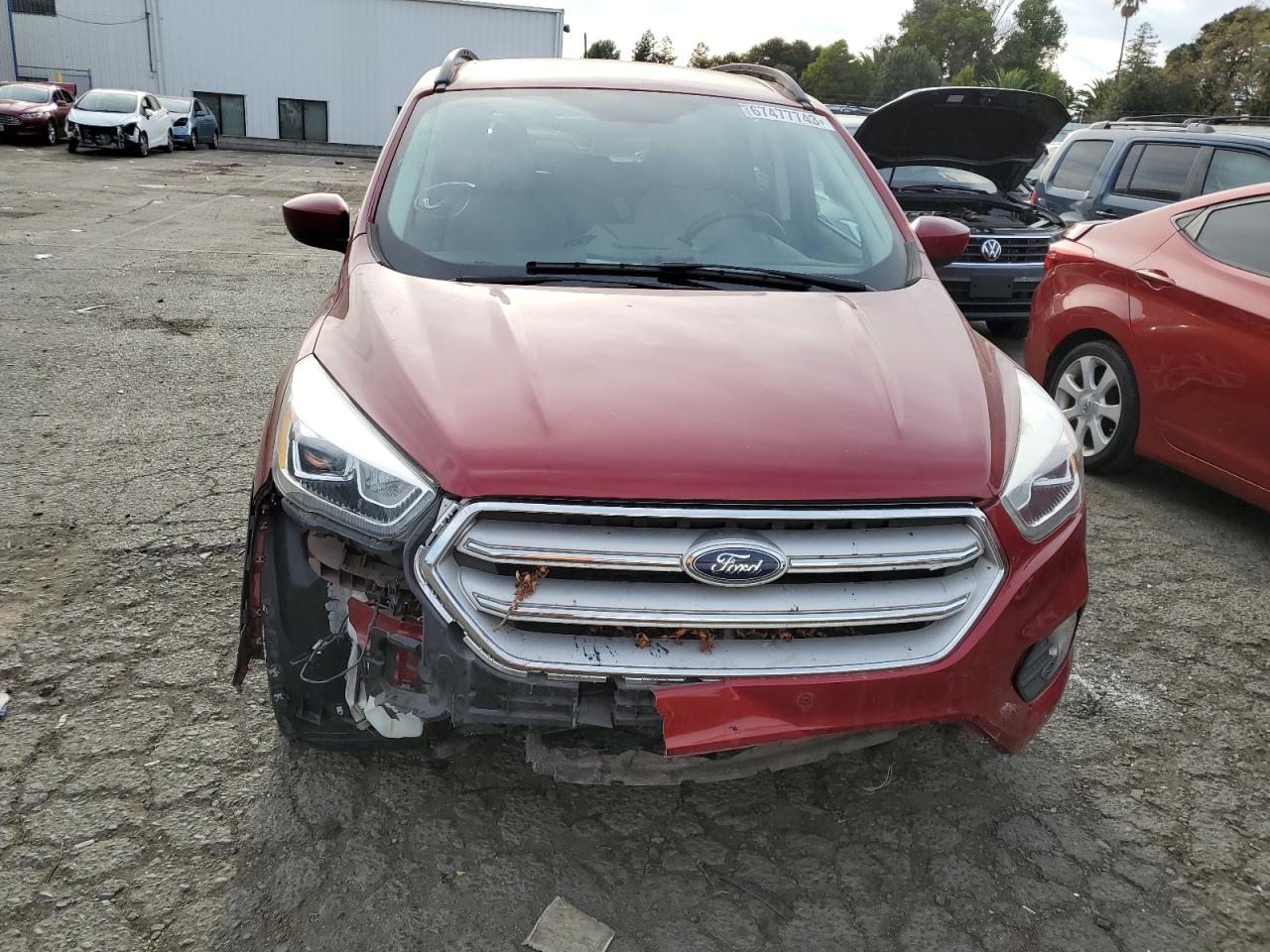 Photo 4 VIN: 1FMCU0HDXJUB14652 - FORD ESCAPE 