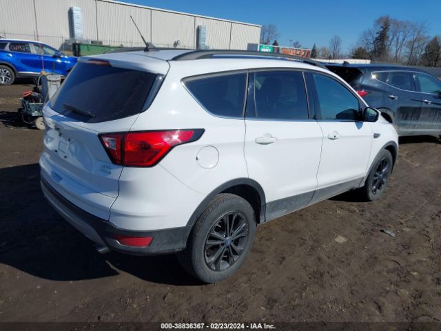 Photo 3 VIN: 1FMCU0HDXKUA32843 - FORD ESCAPE 