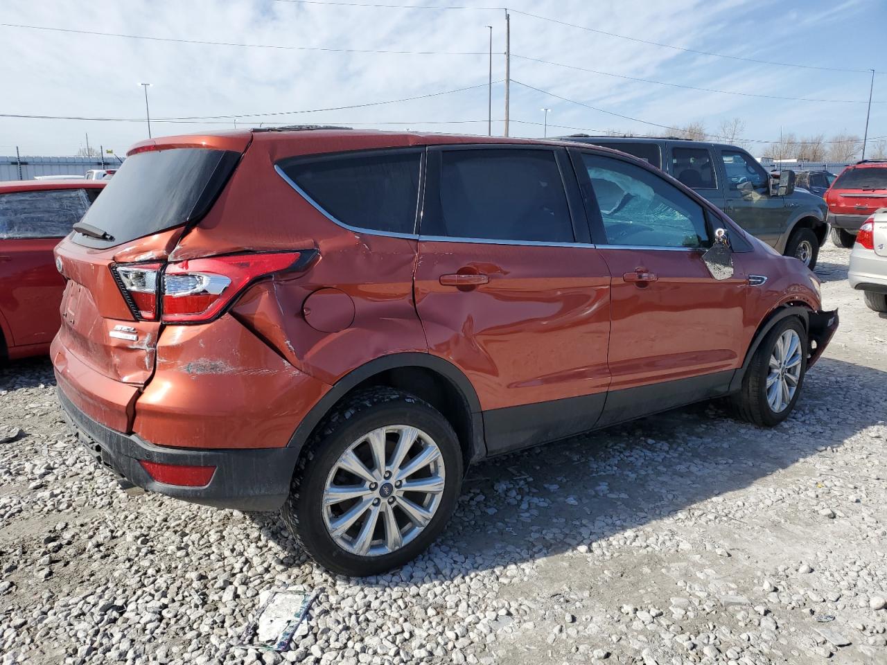 Photo 2 VIN: 1FMCU0HDXKUB59320 - FORD ESCAPE 