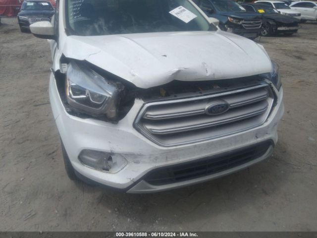 Photo 5 VIN: 1FMCU0HDXKUB95413 - FORD ESCAPE 