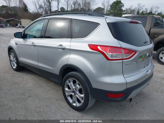 Photo 2 VIN: 1FMCU0HX1DUD30310 - FORD ESCAPE 