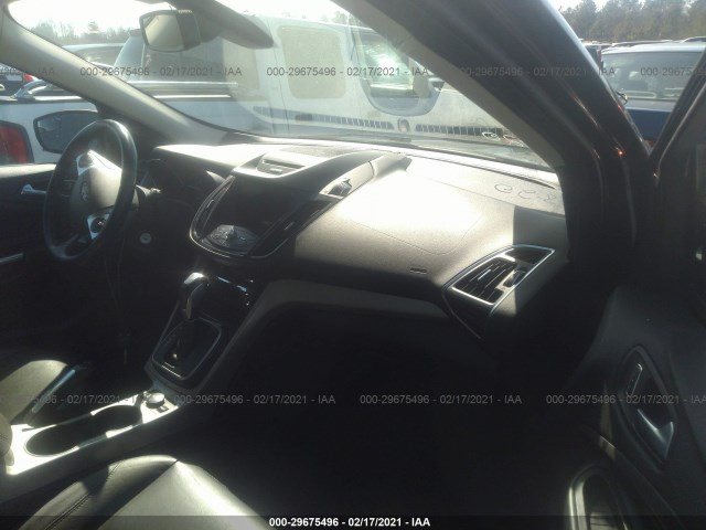 Photo 4 VIN: 1FMCU0HX3DUA79919 - FORD ESCAPE 