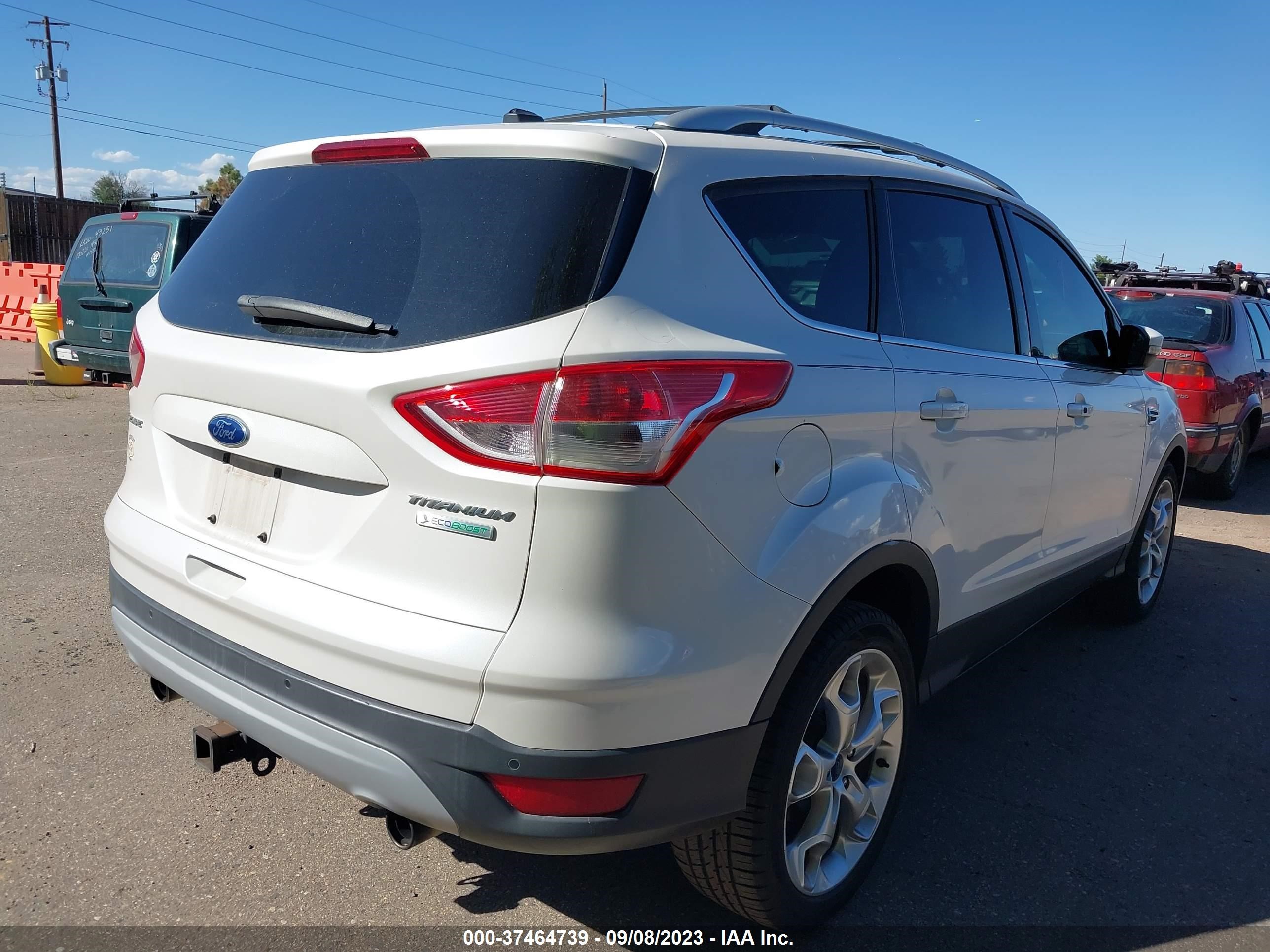 Photo 3 VIN: 1FMCU0J90DUC13863 - FORD ESCAPE 