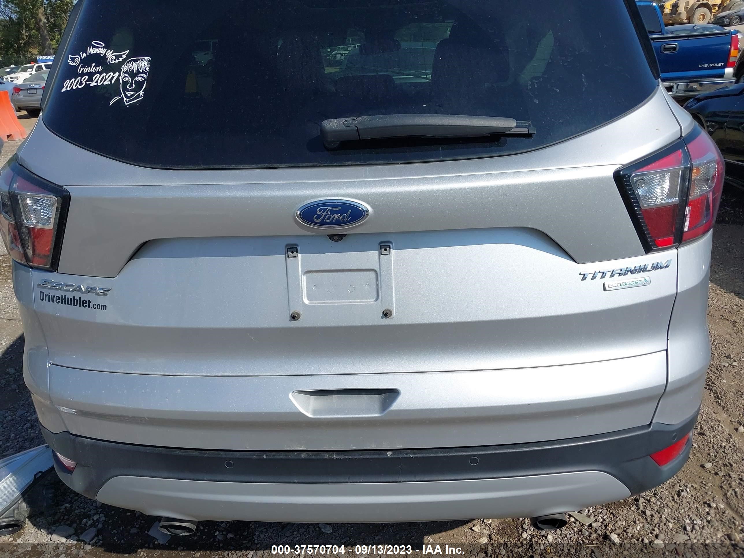 Photo 16 VIN: 1FMCU0J90HUE22803 - FORD ESCAPE 