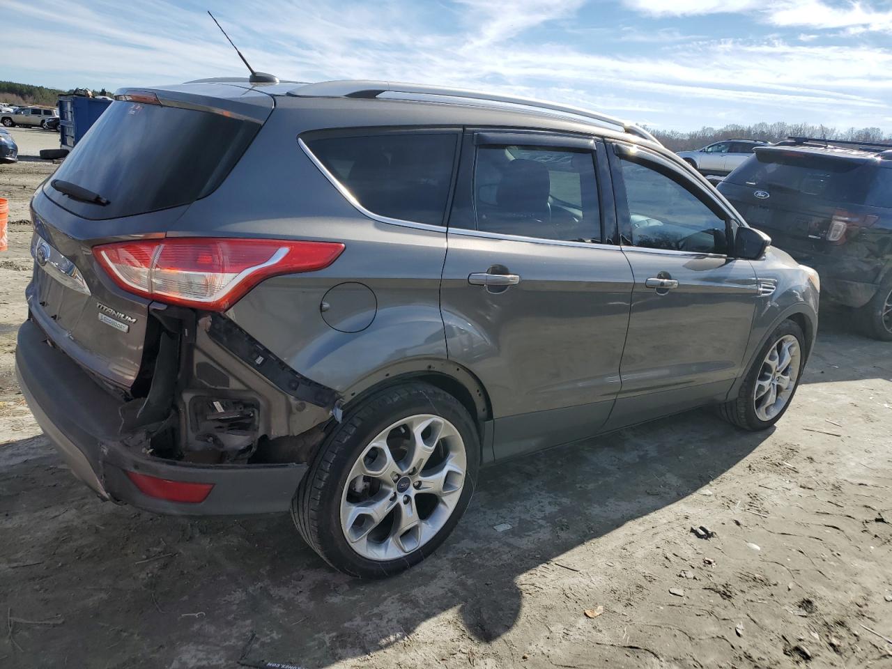 Photo 2 VIN: 1FMCU0J91EUB54906 - FORD ESCAPE 