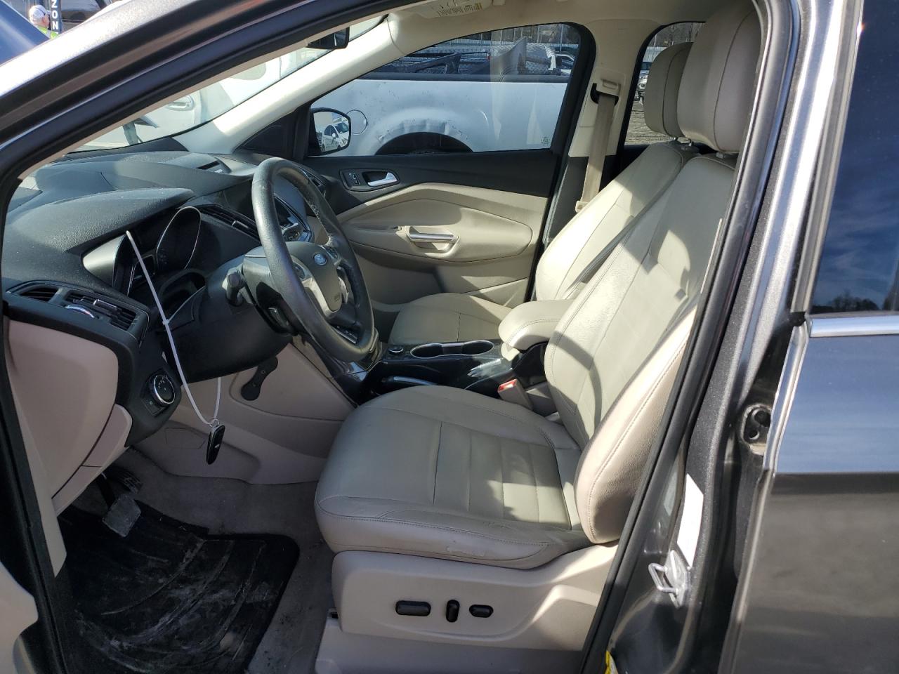 Photo 6 VIN: 1FMCU0J91EUB54906 - FORD ESCAPE 