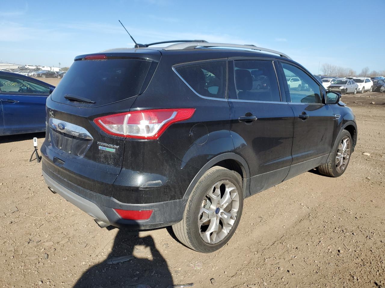 Photo 2 VIN: 1FMCU0J91FUB16948 - FORD ESCAPE 