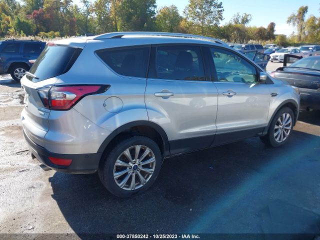 Photo 3 VIN: 1FMCU0J91HUE32482 - FORD ESCAPE 