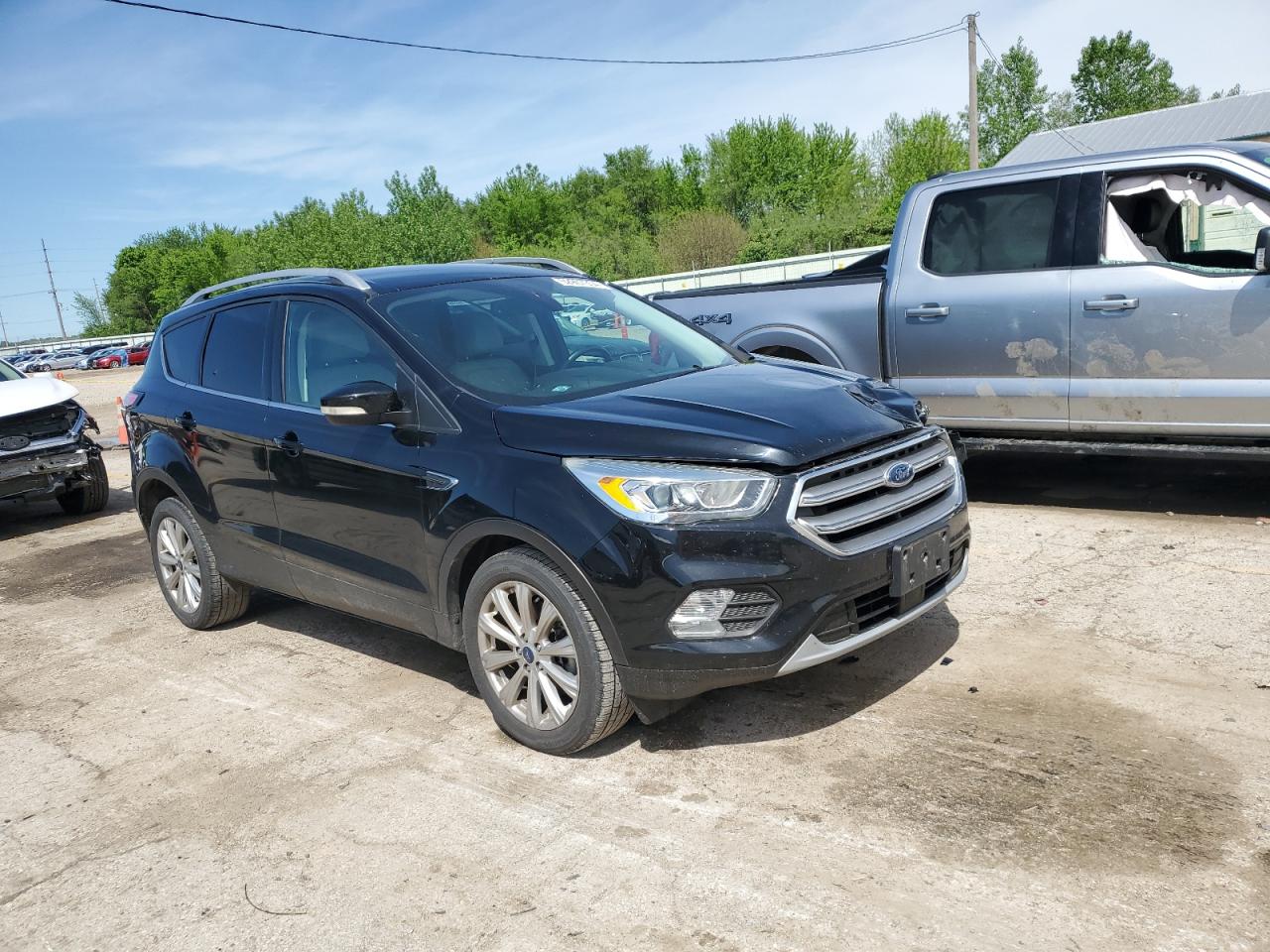 Photo 3 VIN: 1FMCU0J92HUB75719 - FORD ESCAPE 