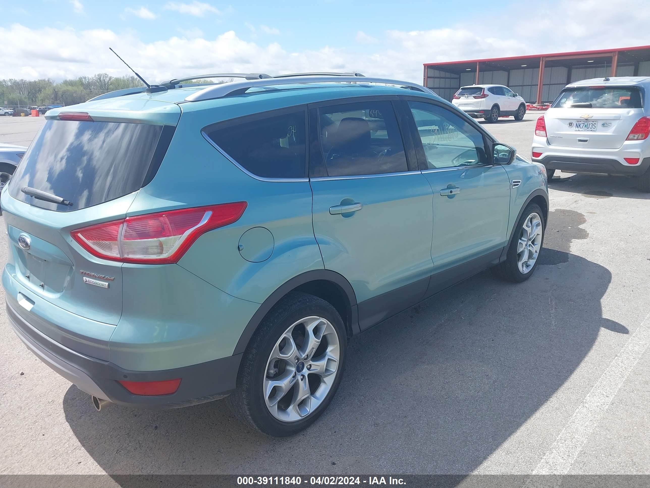 Photo 3 VIN: 1FMCU0J93DUC45397 - FORD ESCAPE 