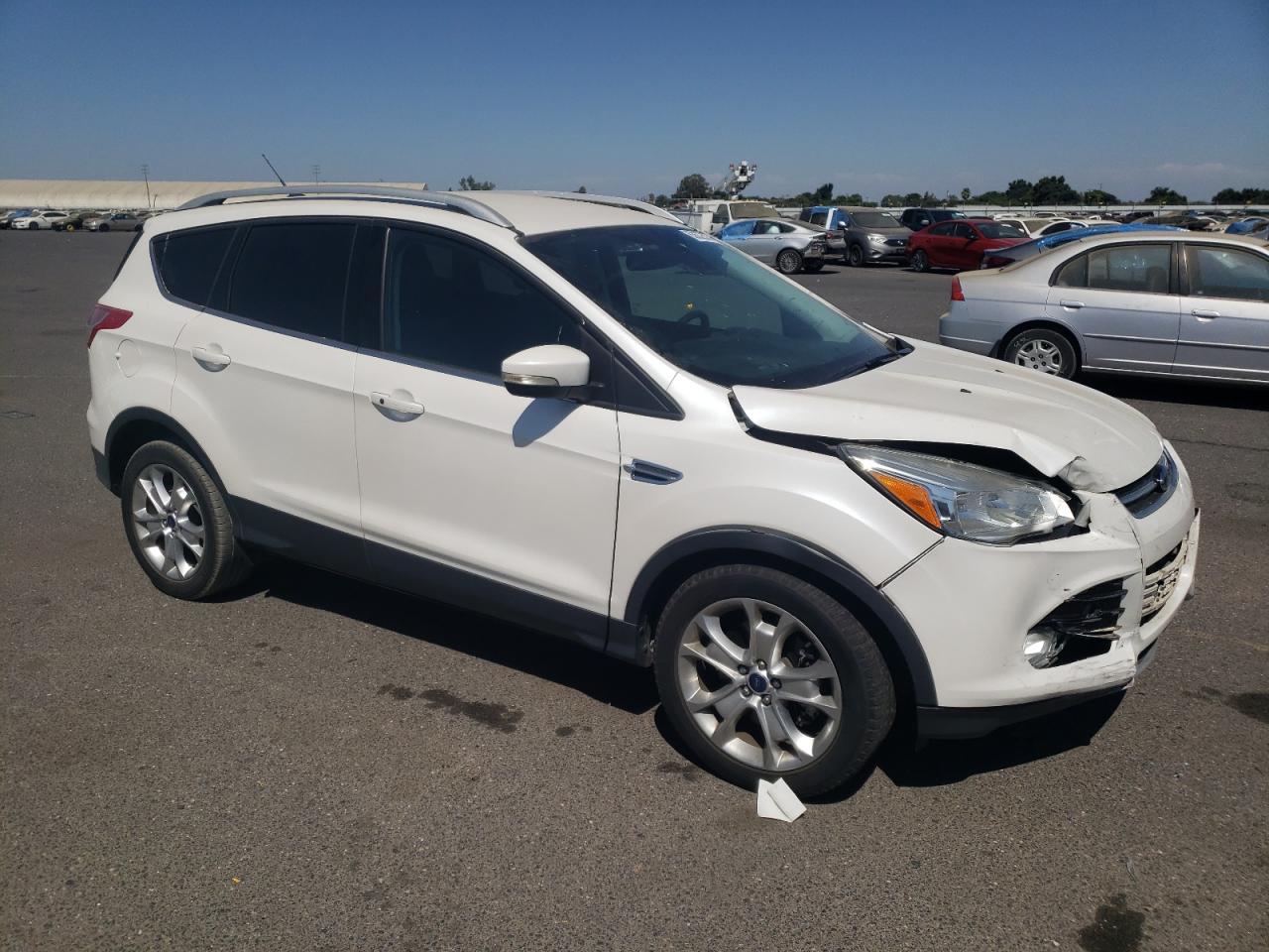 Photo 3 VIN: 1FMCU0J93EUE57556 - FORD ESCAPE 