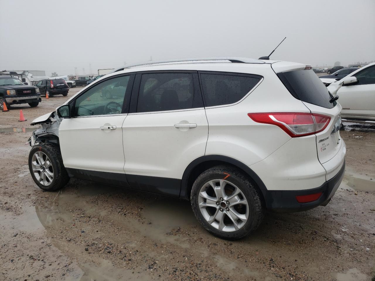 Photo 1 VIN: 1FMCU0J93GUB58331 - FORD ESCAPE 