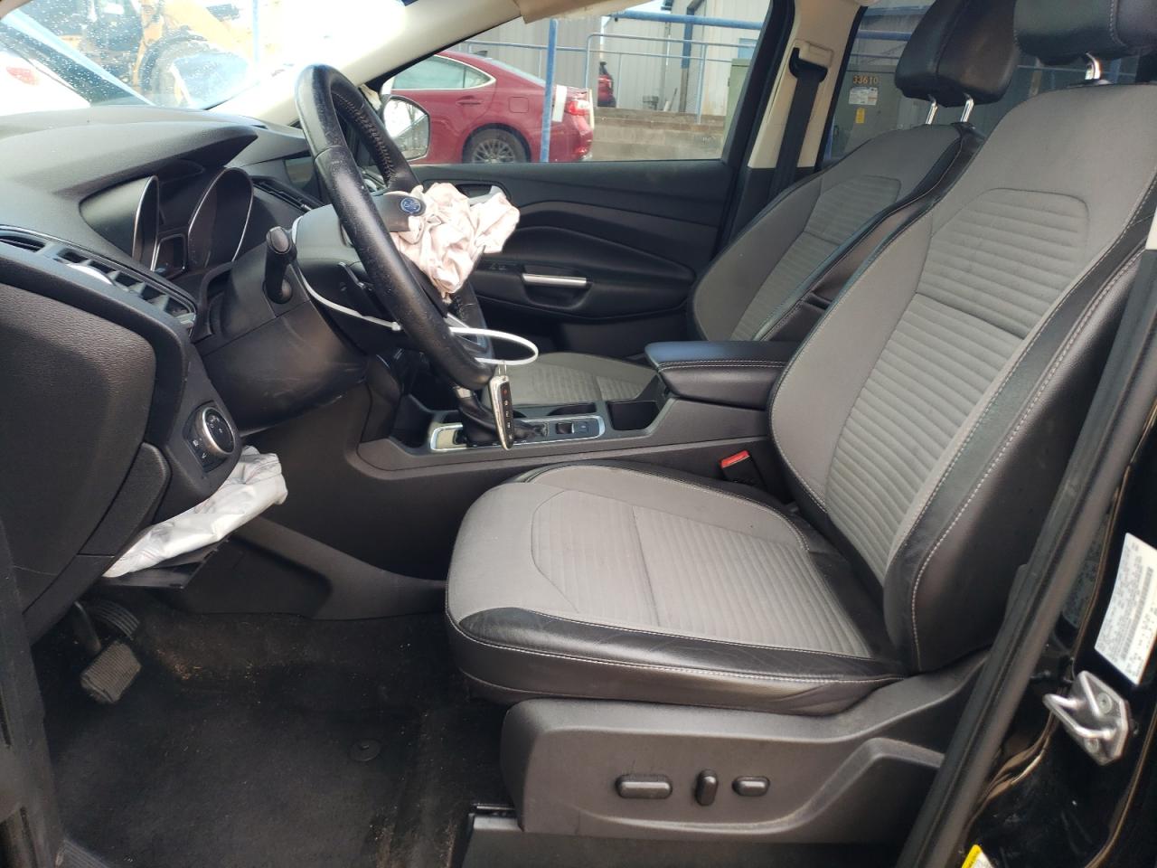 Photo 6 VIN: 1FMCU0J93HUC80060 - FORD ESCAPE 