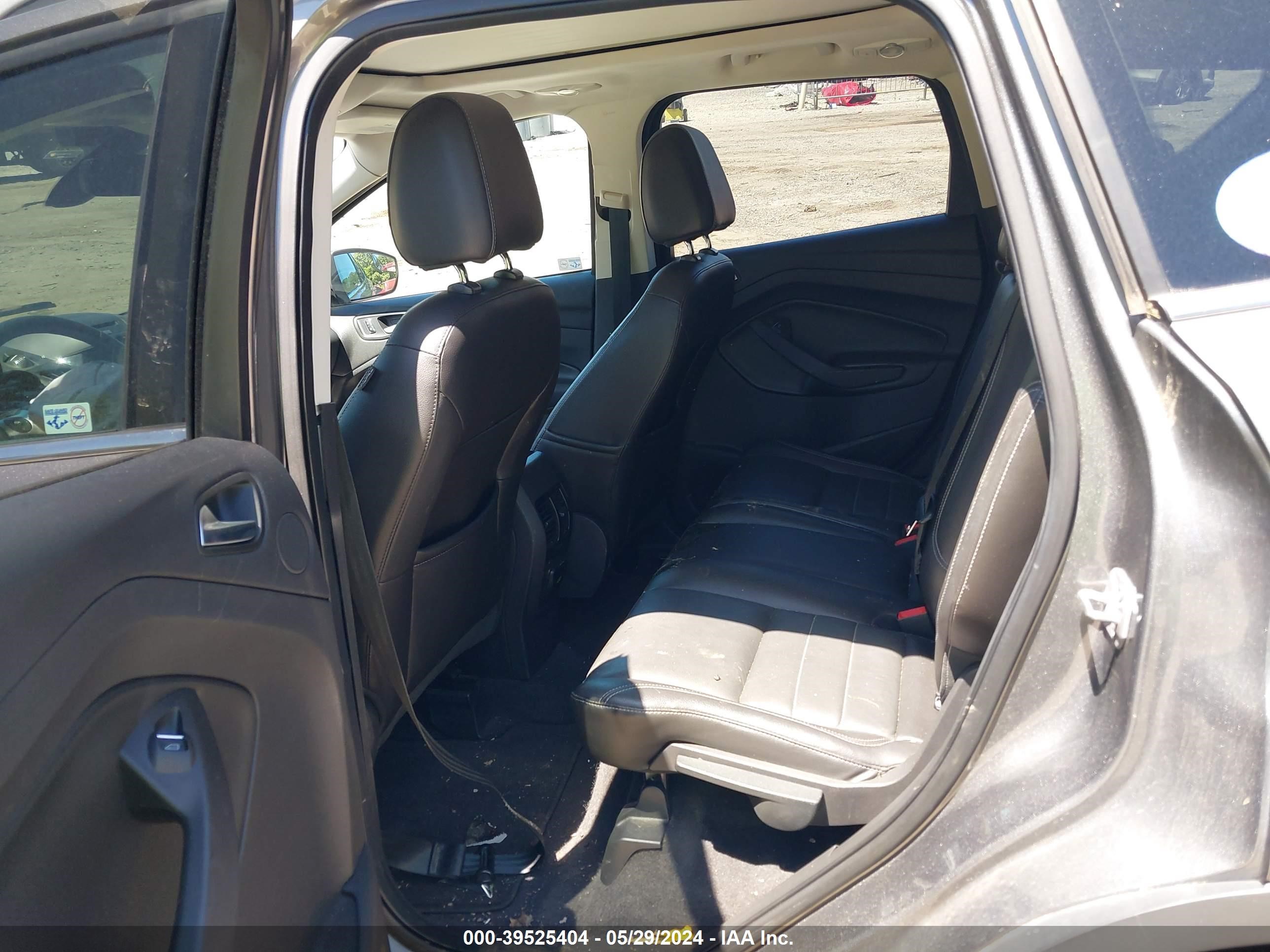 Photo 7 VIN: 1FMCU0J94EUB17557 - FORD ESCAPE 