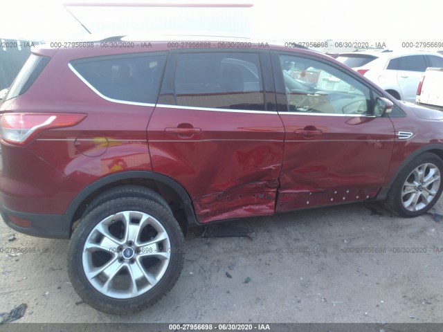 Photo 5 VIN: 1FMCU0J94FUB38622 - FORD ESCAPE 