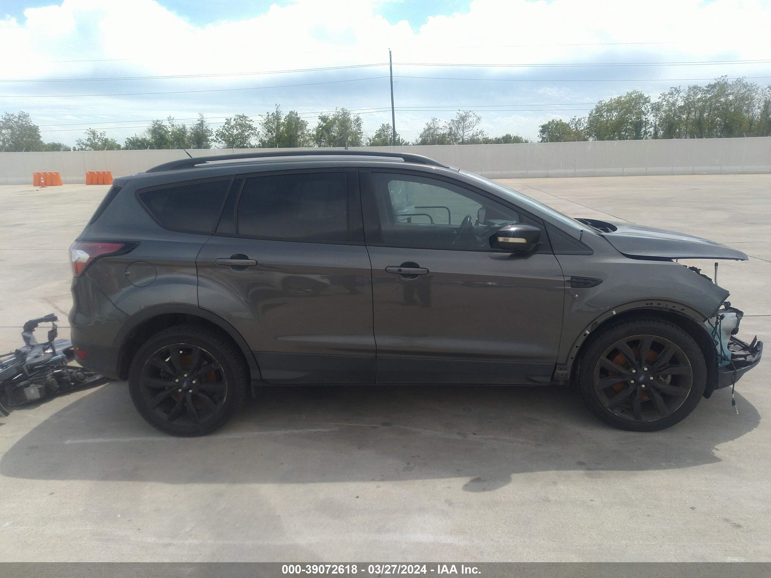 Photo 12 VIN: 1FMCU0J94HUA13400 - FORD ESCAPE 