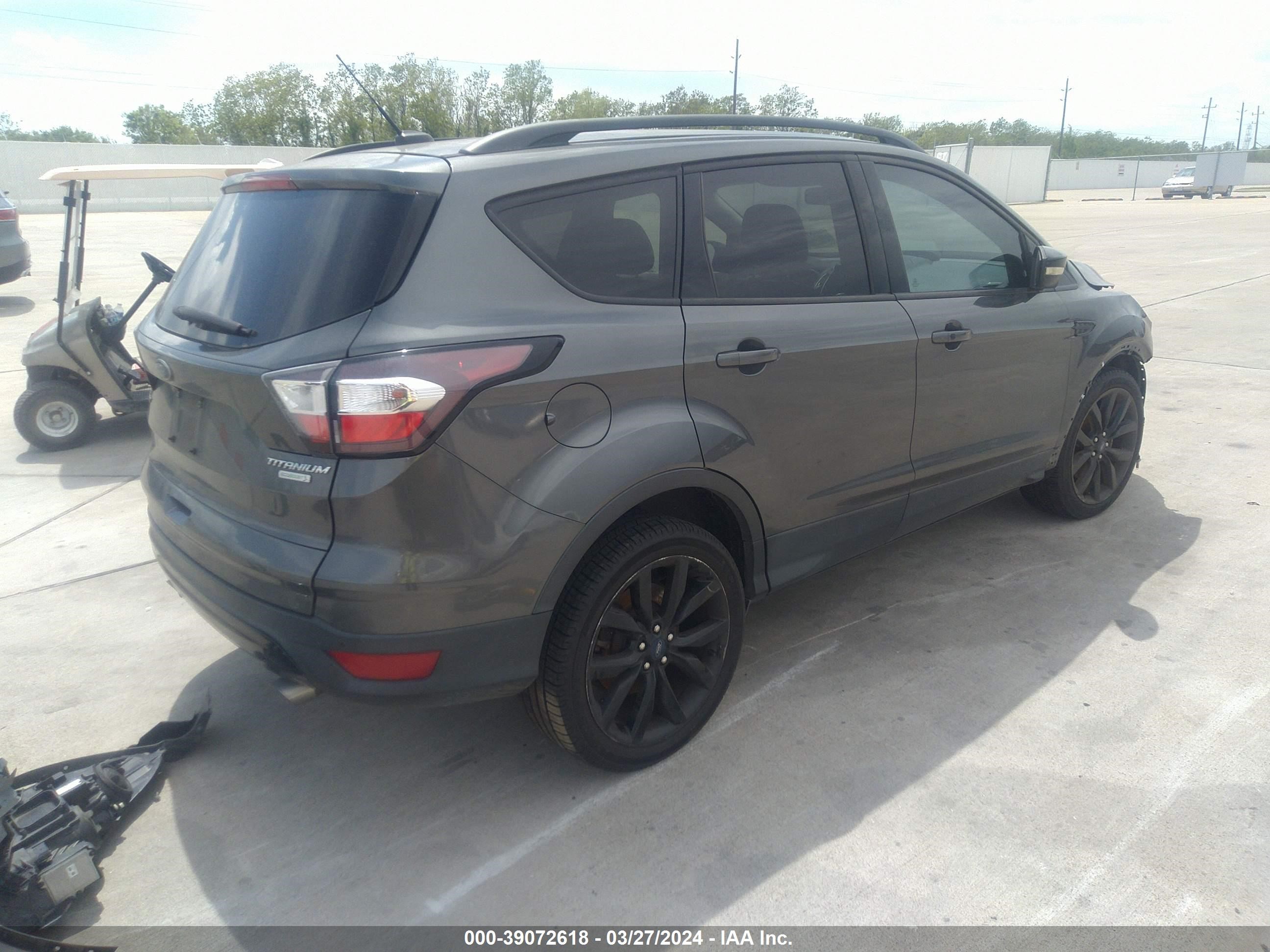 Photo 3 VIN: 1FMCU0J94HUA13400 - FORD ESCAPE 