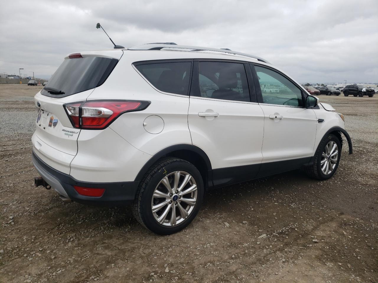 Photo 2 VIN: 1FMCU0J94HUA64427 - FORD ESCAPE 