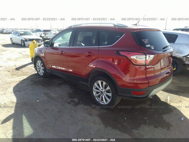 Photo 2 VIN: 1FMCU0J94HUC28971 - FORD ESCAPE 