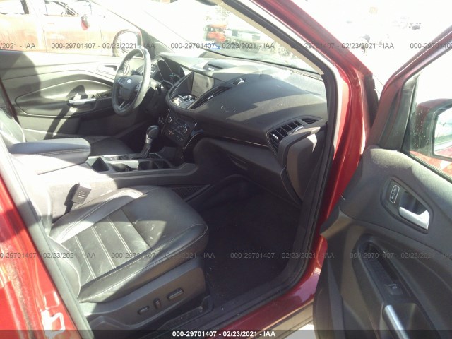 Photo 4 VIN: 1FMCU0J94HUC28971 - FORD ESCAPE 