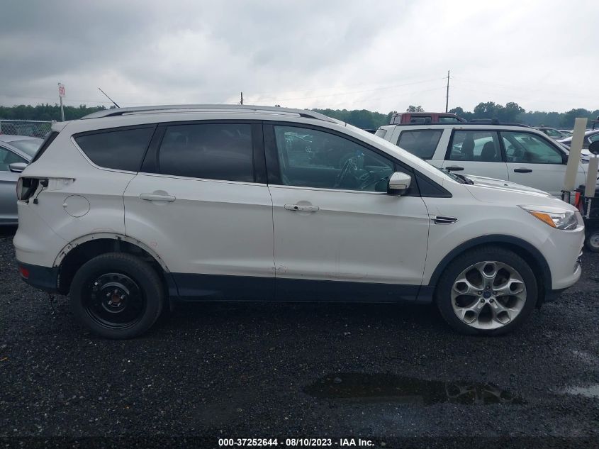 Photo 12 VIN: 1FMCU0J95DUB60917 - FORD ESCAPE 