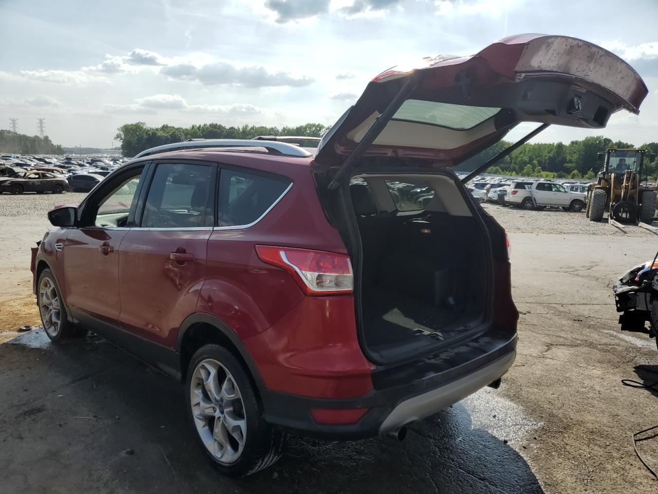 Photo 1 VIN: 1FMCU0J96DUC20607 - FORD ESCAPE 